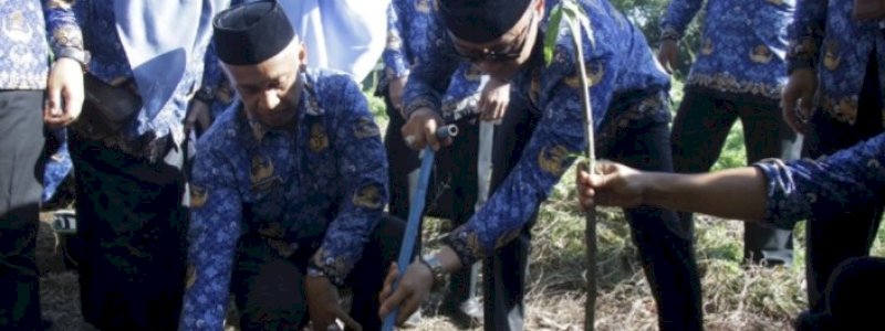 Penjabat Gubernur Launching Gerakan Sulsel Menanam