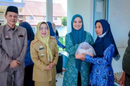 TP PKK Barru dan Bulog Parepare Bersinergi Stabilkan Harga Pangan di Soppeng Riaja