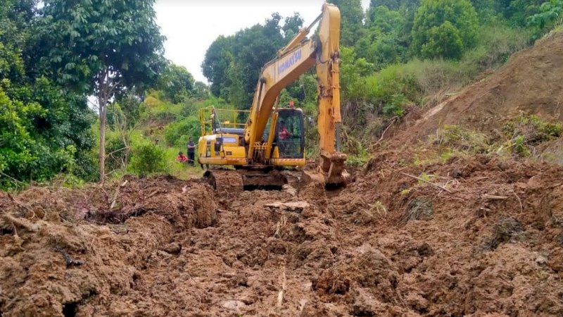 PT Vale Indonesia memberikan dukungan ke masyarakat terkena dampak longsor di Kabupaten Luwu. (Foto: PT Vale Indonesia)