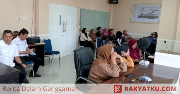 Eks Pedagang Lapak Tumpah Barru Mengadu ke DPRD