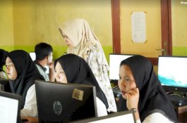 PT Vale Gelar Ujian Paket B dan C untuk Masyarakat Morowali