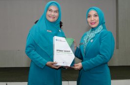 Ninuk Triyanti dan Sofha Marwah Sertijab Pj Ketua PKK Sulsel