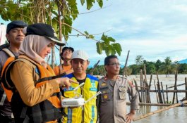 Bersama Balai Pompengan, Bupati Luwu Utara Naik Katinting ke Pombakka