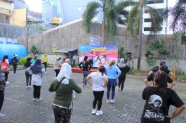 Grand Asia Hotel Gelar Bazar Zumba