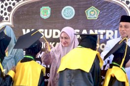 Ratusan Santri TPA Mappedeceng Diwisuda, Bupati Luwu Utara: Jangan Berhenti Baca Alquran