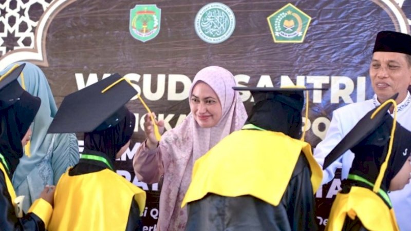 Ratusan Santri TPA Mappedeceng Diwisuda, Bupati Luwu Utara: Jangan Berhenti Baca Alquran