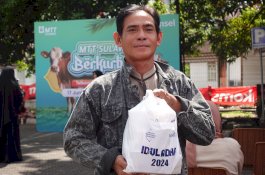 Telkomsel Sambungkan Senyuman di Momen Iduladha 1445 H, Berbagi Kebermanfaatan ke 43.000 Masyarakat yang Membutuhkan di Seluruh Indonesia