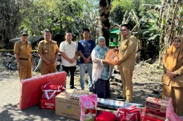 Kebakaran Melanda Mattoangin, Bupati Barru Turun Tangan Bantu Korban