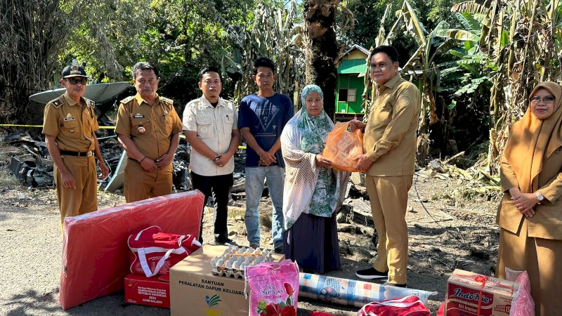 Kebakaran Melanda Mattoangin, Bupati Barru Turun Tangan Bantu Korban