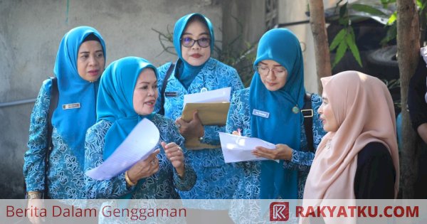 SMEP Hari Pertama, PKK Kecamatan Bontomarannu Gowa Hadirkan Kerajinan Tangan dari Botol Bekas