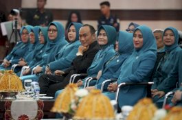 Prof Zudan Kukuhkan Ninuk Triyanti Sebagai Penjabat Ketua TP PKK Provinsi Sulsel