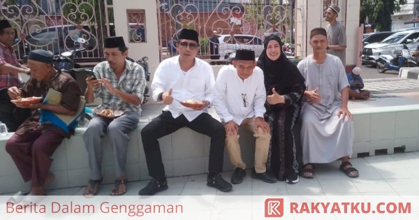 Akbar Ali Ikut Berbaur di Jumat Berkah di Masjid Raya