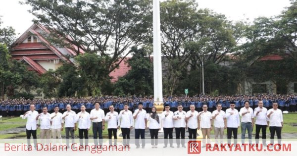 Bupati Luwu Utara Serahkan SK ke 1.232 PPPK Formasi 2023