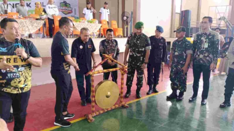 Buka Kejuaraan Pencak Silat, Akbar Ali Pesankan Prestasi dan Sportivitas