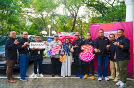 Terus Perluas Layanan ke Pelosok Perdesaan, Tri Apresiasi Retailer Outlet Melalui Program Tri Jagoan Outlet