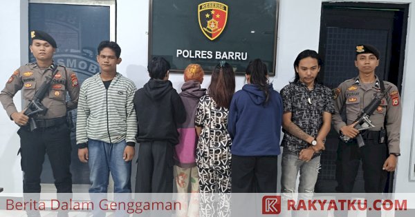 Kerap Open BO di MiChat, Dua Muncikari dan Empat Wanita PSK di Barru Dibekuk Polisi