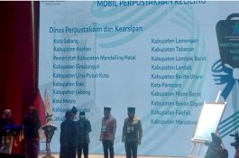 Pemkot Parepare Terima Bantuan Mobil Perpustakaan