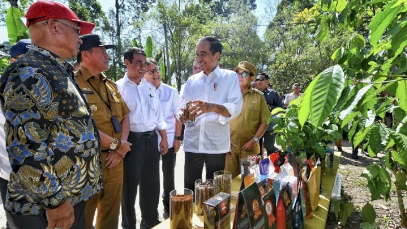 Presiden dan Mentan Amran di Lampung Barat, Pacu Produksi Kopi dan Peningkatan Kesejahteraan Petani