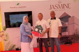 Bukit Baruga Serah Terima Kunci Rumah Jasmine Residence Sebanyak 31 Unit