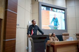Dalam Rapat Monitoring, Akbar Ali Imbau SKPD Tingkatkan Kinerja