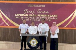 Bupati Maros Chaidir Syam Terima Penghargaan Opini WTP Ke-12 Berturut-turut