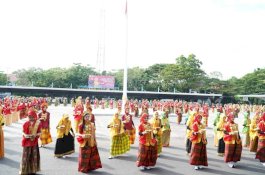 1.070 Siswa Maros Menari Tarian Paduppa, Wabup Suhartina Bohari Beri Apresiasi