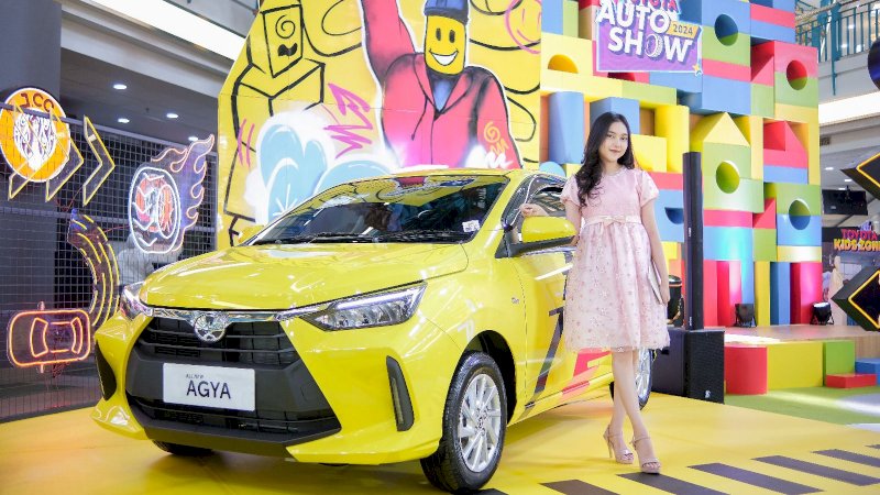 Beli Agya di Auto Show Kalla Toyota gratis Branding 