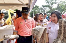 Puluhan UMKM Binaan Disperindag dan Bank Sulselbar Pamer Produk di Pelepasan Ekspor Sulsel