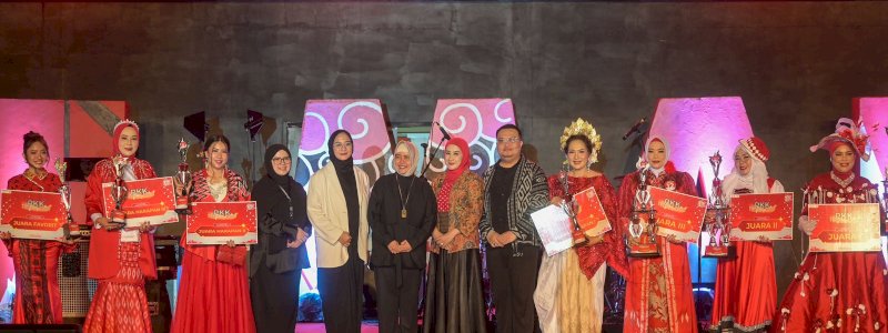 Ketua TP PKK Kota Makassar, Tutup Pagelaran UMKM Fiesta 2024 di Anjungan City of Makassar