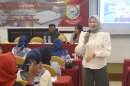Budi Hastuti Sosialisasi Perda Penyelenggaraan Bantuan Hukum