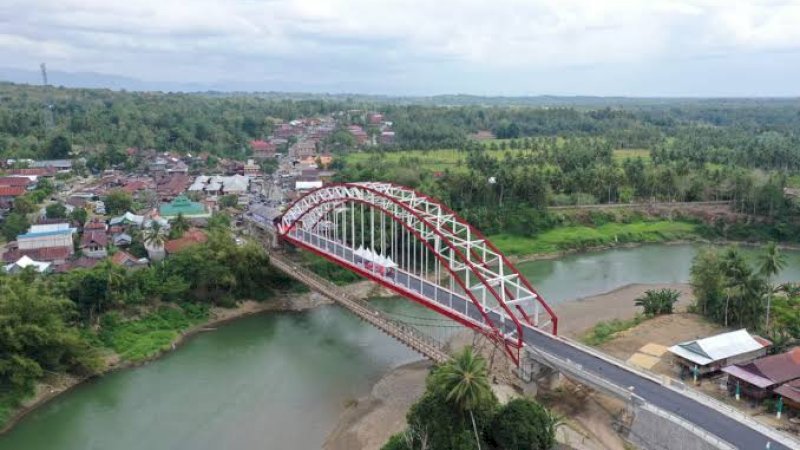 Jembatan Andalan Pacongkang dan Jalan 500 Km Bukti Keberhasilan Andi Sudirman Sulaiman di Sulsel