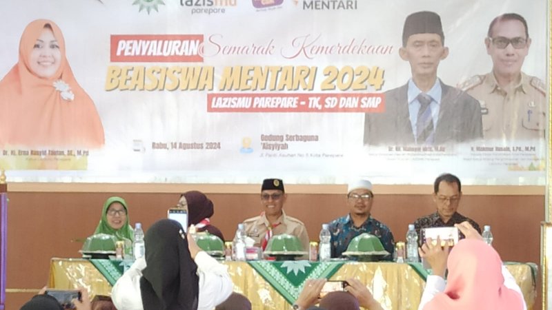 Pemkot Parepare dan Lazismu Kolaborasi Salurkan Bantuan Beasiswa Mentari