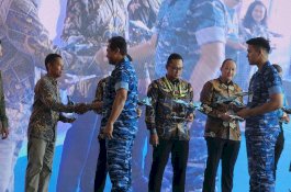 Jelang Hari Kemerdekaan Republik Indonesia, PLN dan TNI AU Kolaborasi Bangun Sarana Air Bersih Untuk Masyarakat Kabupaten Maros
