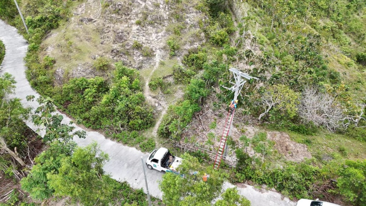 Terang di Hari Kemerdekaan, 34 Dusun Terpencil Sulawesi Barat Menikmati Listrik PLN 24 Jam!