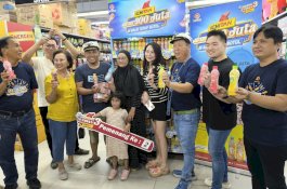  Driver Taksi Online di Makassar Menangkan 300 Juta dari Tutup Botol Ichitan