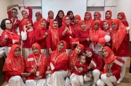 Pegawai RSUD Andi Makkasau Kompak Pakai Seragam Merah Putih di Momen HUT RI