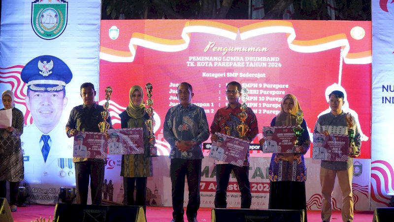 Daftar Pemenang Lomba Gerak Jalan dan Drumband Peringatan HUT ke-79 RI di Parepare