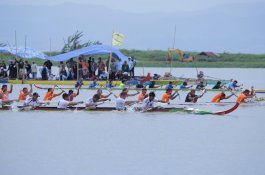Festival Danau Tempe 2024 Dimeriahkan Lomba Balap Perahu