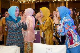 Ninuk Triyanti Zudan Hadiri Rakornas Posyandu di Banten