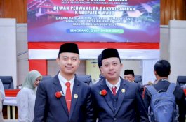 Dua Saudara Kandung Resmi Dilantik Jadi Anggota DPRD Wajo