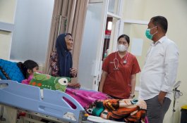 Pj Wali Kota Parepare Tinjau IGD RSUD Andi Makkasau, Pantau Kualitas Pelayanan