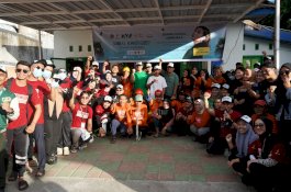 Social Movement #TemanLebihBaik Bersih-bersih Kanal Sinrijala Bersama Karin Novilda Awali Hari Pertama KYF 2024