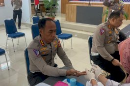 Ditlantas Polda Sulsel dan Jajaran Gelar Donor Darah Dalam Rangka HUT Polantas