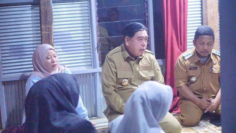 Ada Warga Berduka,  Abdul Hayat Melayat 