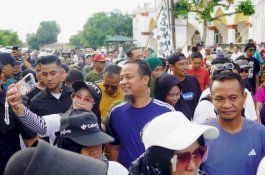 Warga Bone Antusias Ikuti Jalan Sehat Anti Mager Bersama Andi Sudirman Sulaiman 