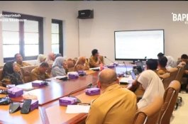 Zulkifli Nanda Pimpin Rapat Review Penyusunan Dokumen Perencanaan Kota Makassar