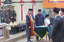 Pimpinan DPRD Parepare Resmi Dilantik, Kaharuddin Kadir Hatrick Duduki Kursi Ketua