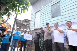 Momentum Hari Listrik Nasional, Donasi Pegawai PLN Nyalakan Mimpi 295 Rumah Keluarga Pra Sejahtera di Sulselrabar