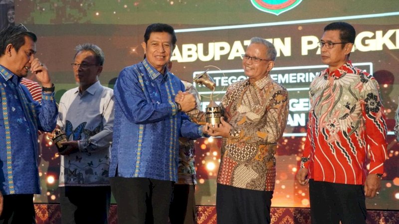 Peduli RTH dan Ruang Publik, Pemkab Gowa Raih Penghargaan di Fajar Award 2024