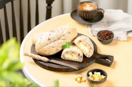 Baru dari Browcyl Roti Cranberry Cheese